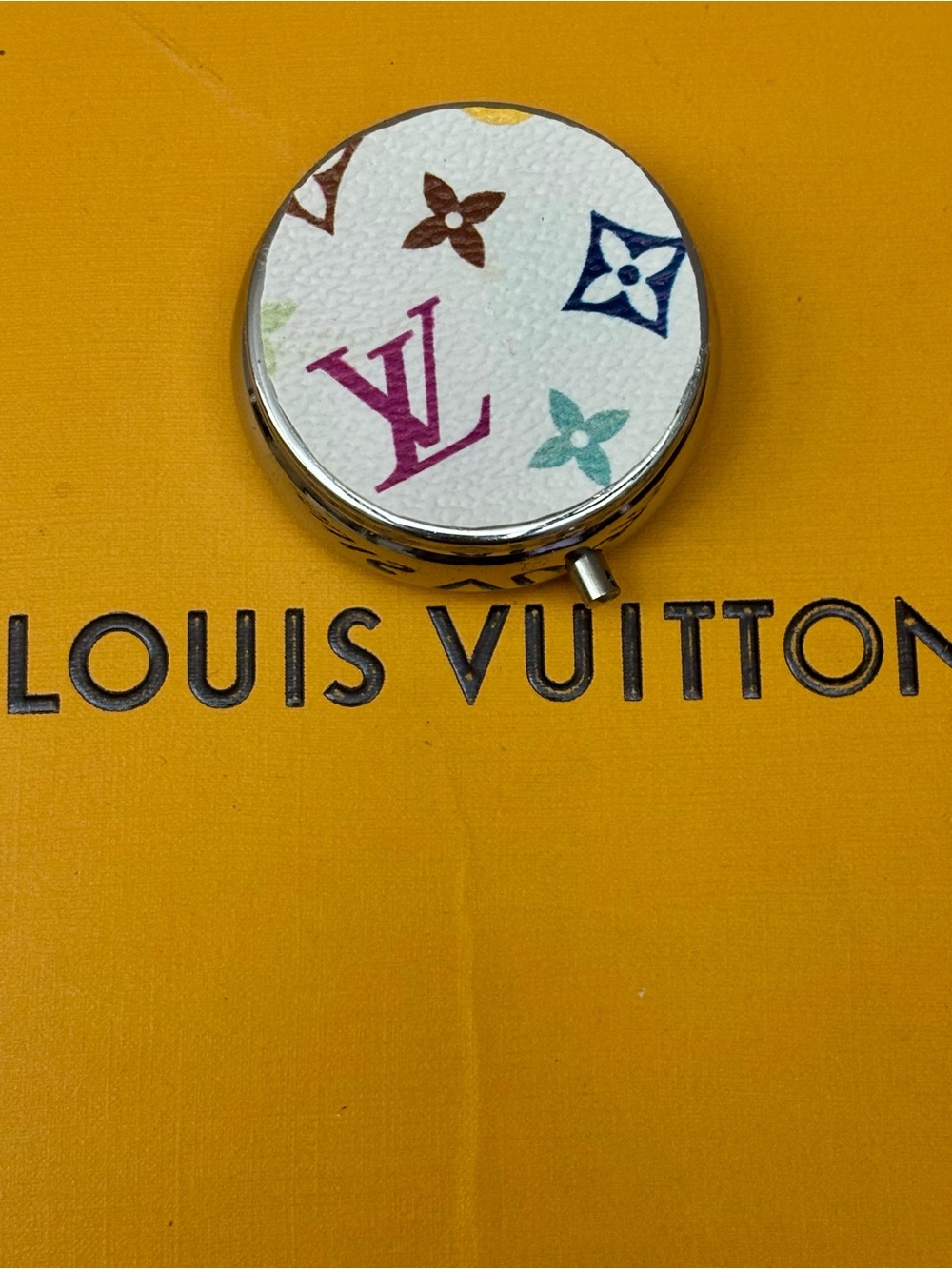 Louis Vuitton Pill Box, Pill Container, Jewelry Box 2 in diameter - Picture 2 of 4